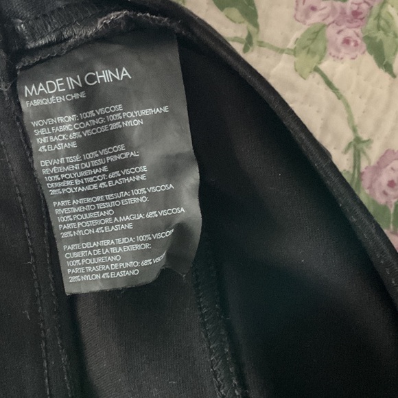 Club Monaco Black faux Leather Leggings; size 8 - Picture 5 of 5